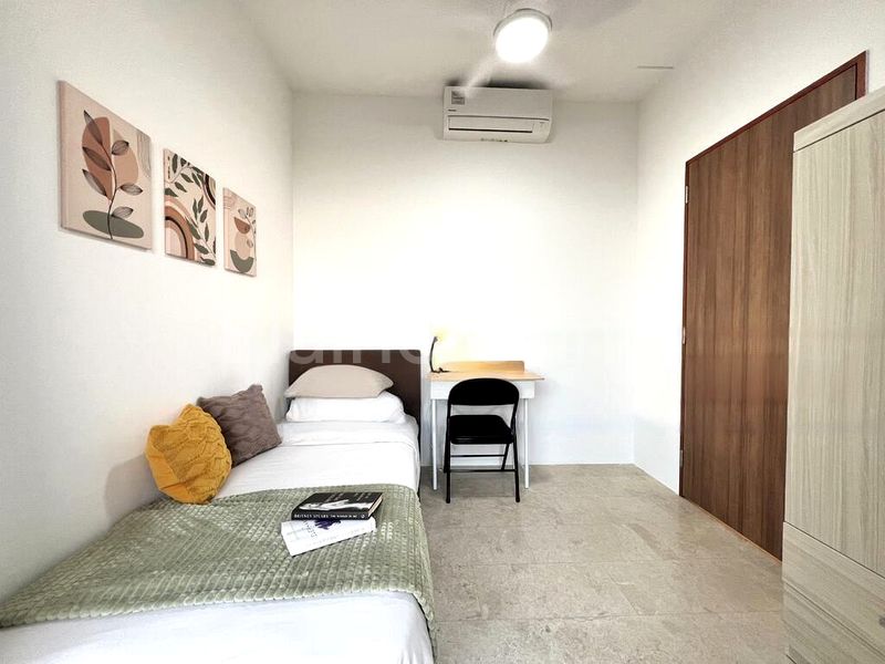 Room (Condo) for Rent in  The Parc Condominium - Image 1